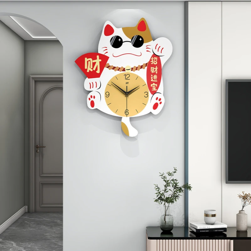 2023 yeni online ünlü şanslı kedi saat duvar saati oturma odası ev yaratıcı duvar saati modern minimalist duvar saati.