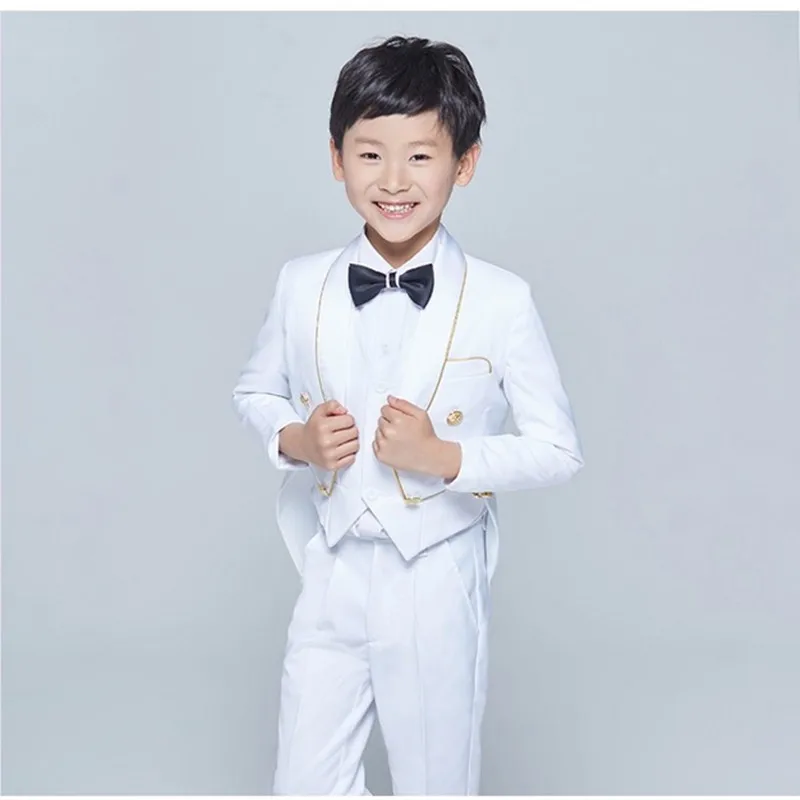 Yeni Tailcoat Tarzı erkek takım elbise Smokin Şal Yaka Çocuk Takım Elbise Siyah / Beyaz Çocuk Düğün Balo Takım Elbise (Ceket + Yelek + Pantolon + Kravat )