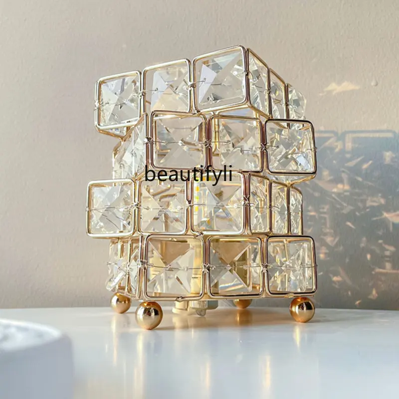 Rubik küp kristal HighSense ambiyans ışık yaratıcı biraz lüks küçük gece lambası yatak odası tuz ışık dekoratif masa lambası