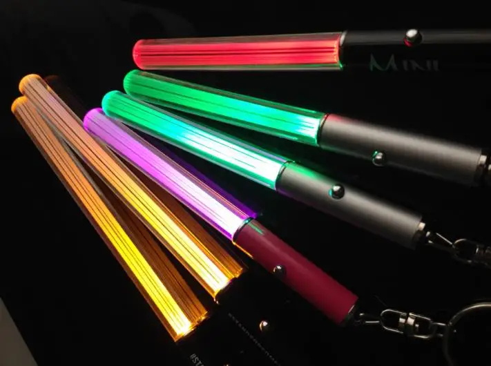 Toptan LED el feneri Sopa Anahtarlık mini fener Alüminyum Anahtarlık Anahtarlık Dayanıklı Glow Kalem Sihirli Değnek led ışık Çubuğu